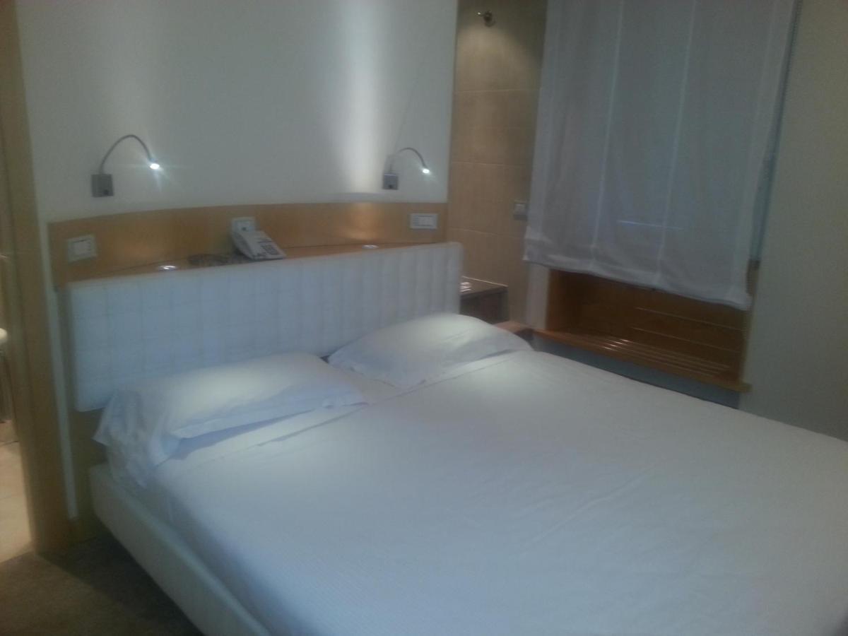 Tonfoni Hotel